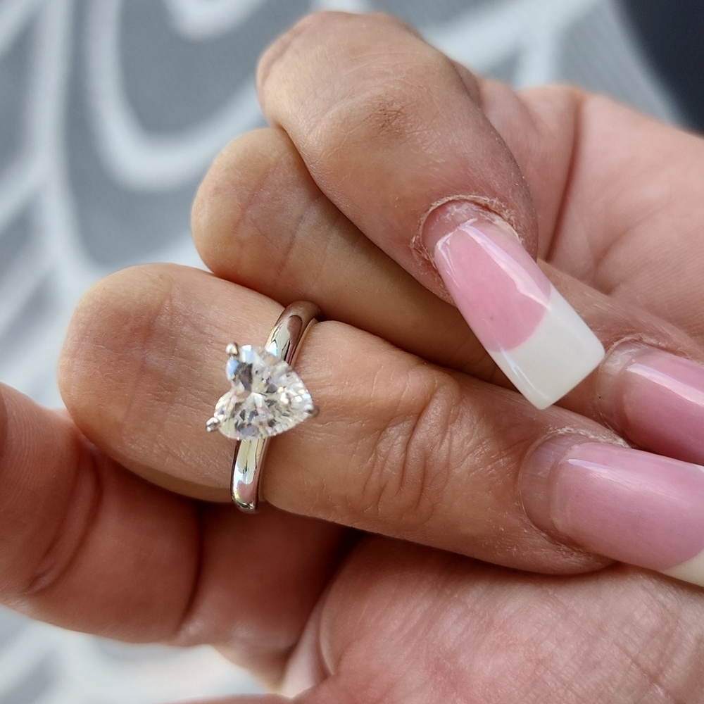 Promise Ring Ladies 2karet CZ Heart Shaped Ring